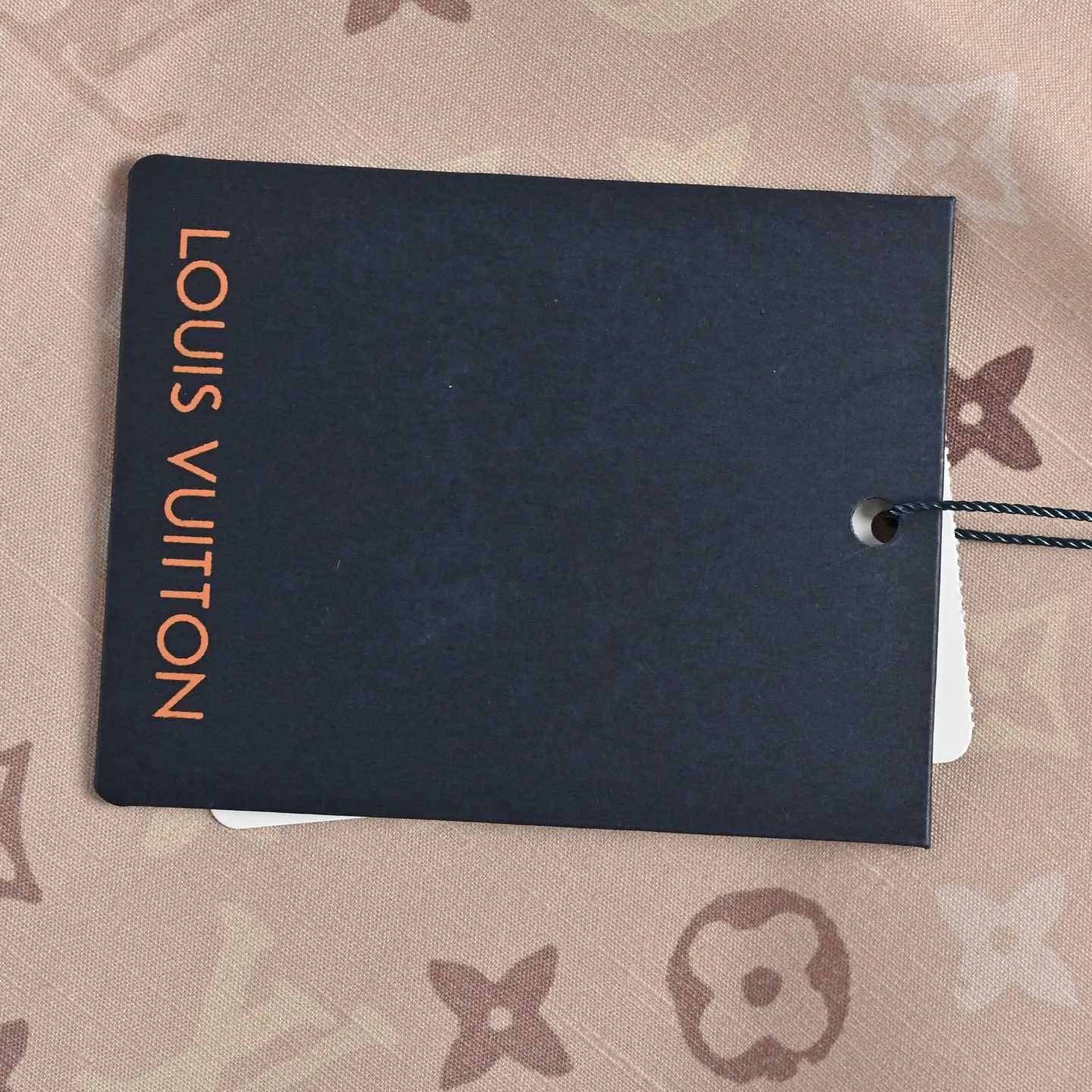 Louis Vuitton/ Khaki